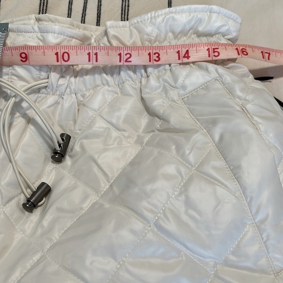 44.Future Collective Quilted High-Rise Cinch Waist Jogger Pants - Picture 11 of 12